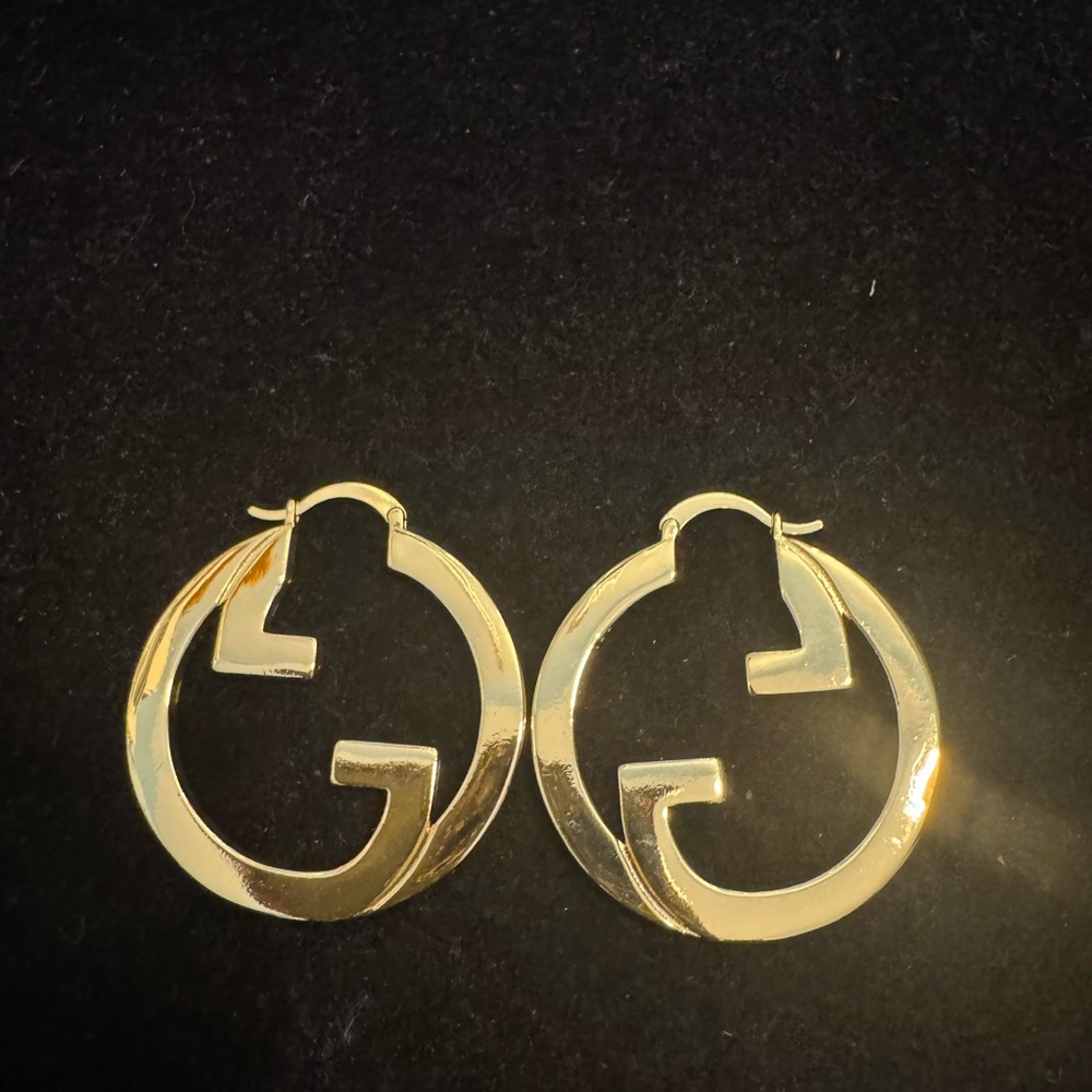 Gucci Gold Logo Hoop Earrings - Picture 1 of 5